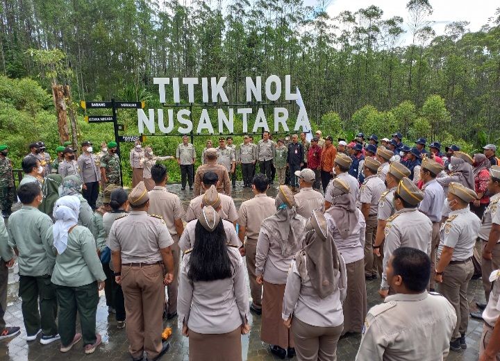 Mendukung pembangunan Ibu Kota Nusantara (IKN), Kementerian Pertanian melakukan pemantauan dan persiapan stake holder. Kesiapan itu dimulai dengan Apel Siaga yang dipimpin Inspektur Jenderal Kementerian Pertanian, Dr. Jan S. Maringka, di Titik Nol IKN, Jumat (11/11/2022).