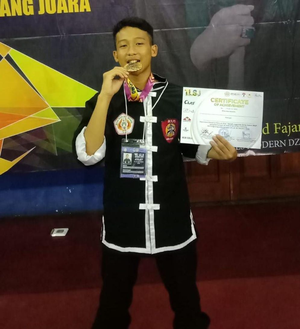 Pesilat, Fadhil Dwi Apriana Sumbang Medali Emas untuk Bandung