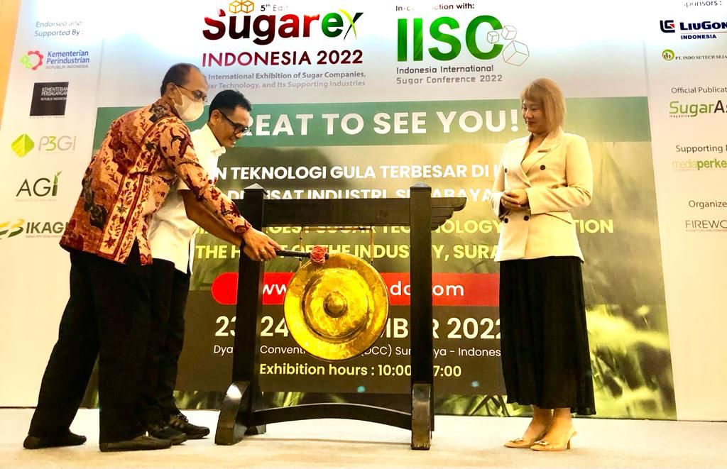 Ketua Kadin Jatim, Adik Dwi Putramto saat membuka Sugarex Expo, Rabu (23/11/2022).