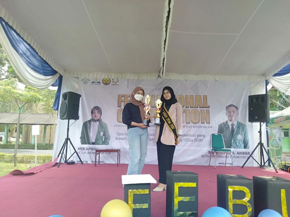 Video kreatif karya dua mahasiswa dari Unit Kegiatan Mahasiswa (UKM) Darmajaya Computer dan Film Club (DCFC) Darmajaya menjadi Juara Nasional pada Lomba Video Kreatif UMKM.