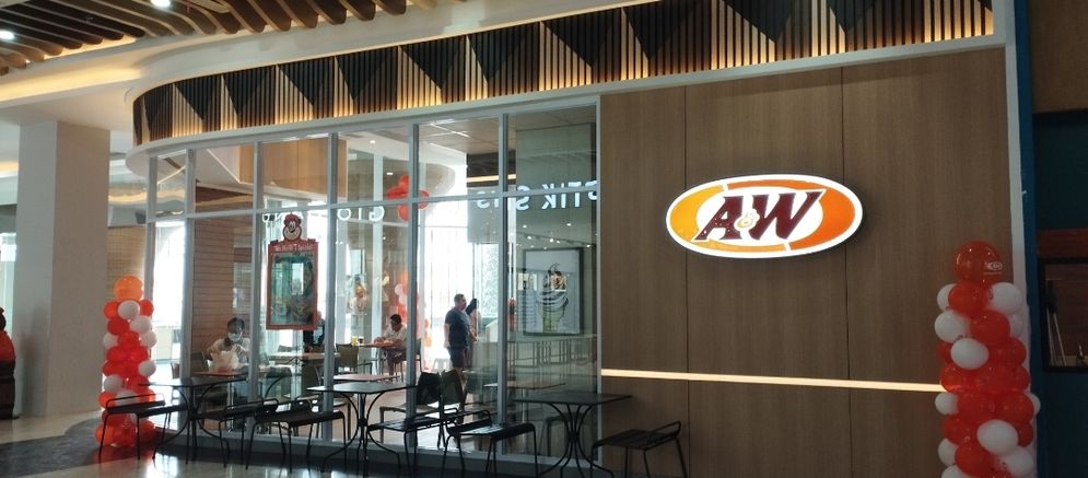 Outlet A&W di Lampung City Mall.