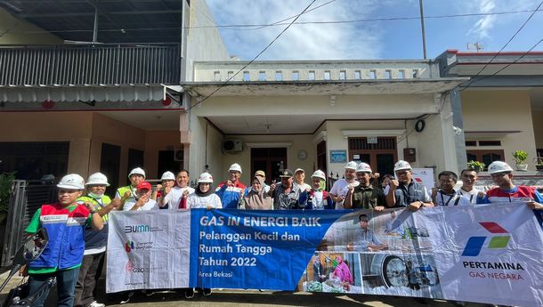 PGN Salurkan Ribuan Gas Bumi GasKita Bertahap di Bekasi dalam Rangka HUT Pertamina