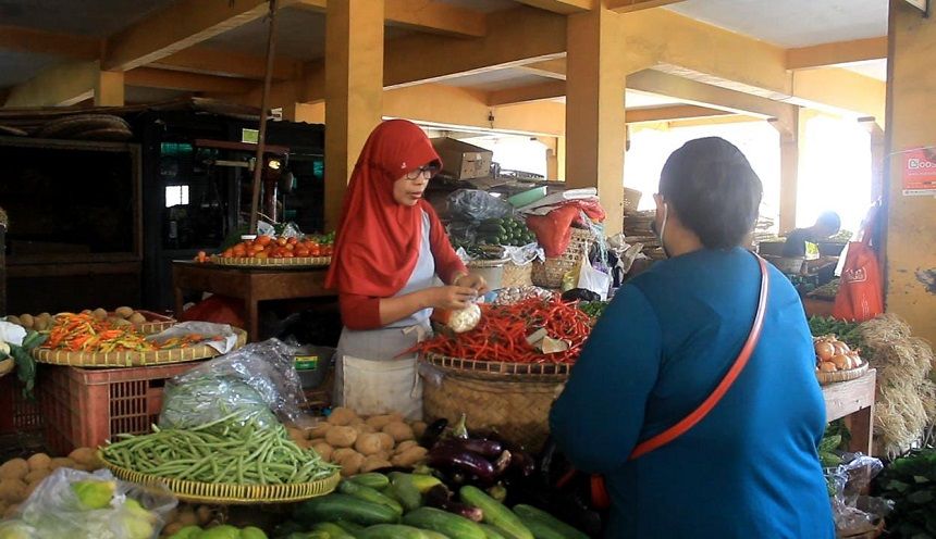 Suasana di salah satu pasar tradisional di Yogyakarta.