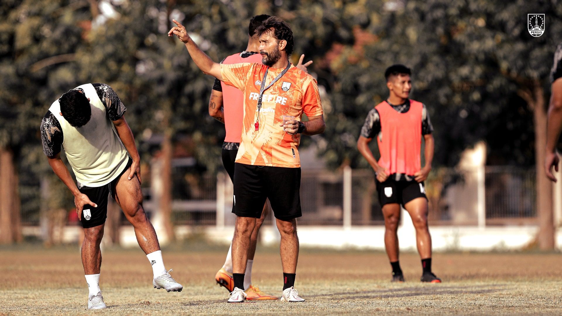 Persis Solo, Leonardo Medina tak ingin timnya memandang sebelah mata PS Barito Putera. (Foto : Persis Solo?
