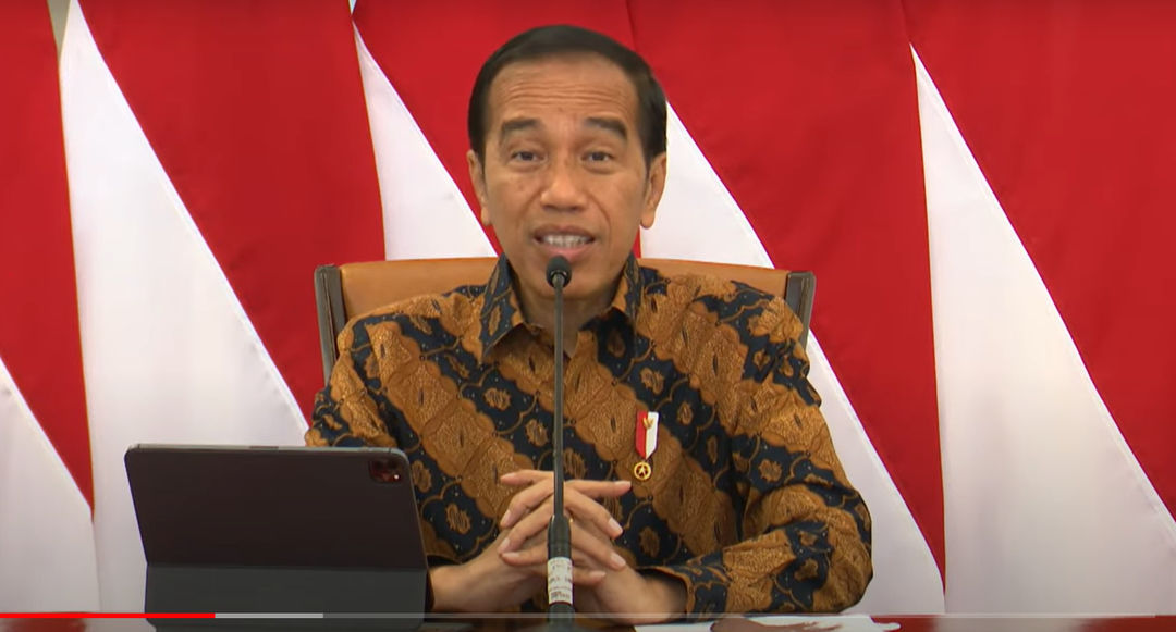 jokowi konpers bauksit.png