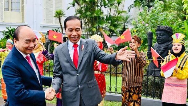 Presiden Jokowi Sambut Kunjungan Kenegaraan Presiden Nguyễn Xuân Phúc di Istana Bogor