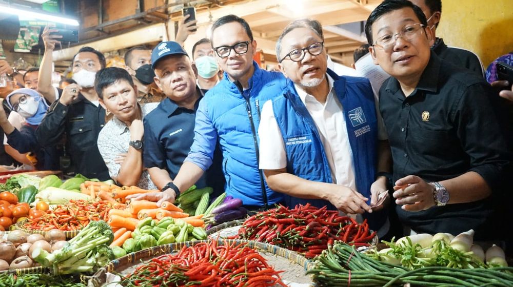 Zulkifli Hasan Sidak Pasar.jpeg