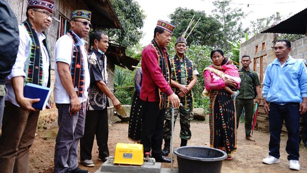 Wabup Manggarai Heribertus ngabut Resmikan Program Hibah Air Minum Perkotaan di Desa Golo Watu