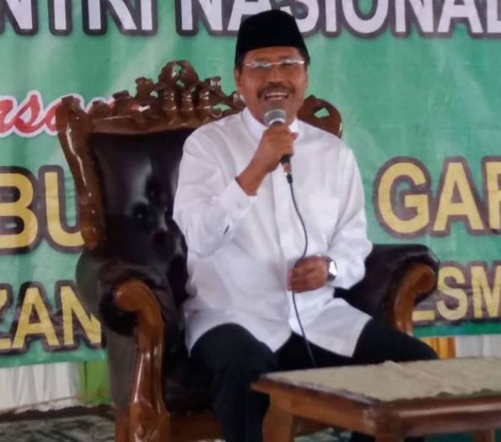 A-DEWAN MASJID.jpg