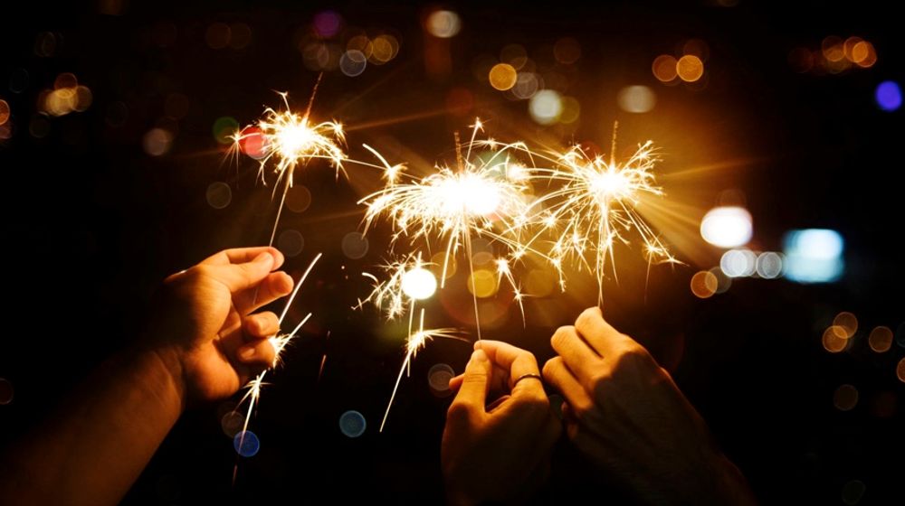 7 Tradisi Unik Malam Tahun Baru dari Berbagai Negara 