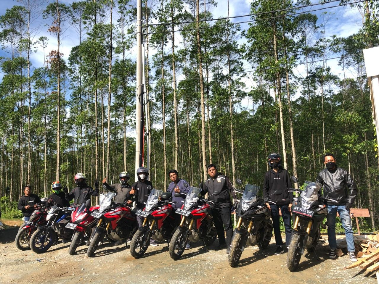 Astra Motor Kaltim 1 Bagikan Tips Turing Aman Mengintari Jalanan Kalimantan