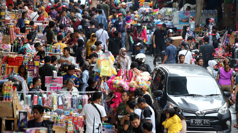 Pedagang Kembang Api Musiman - Panji 4.jpg
