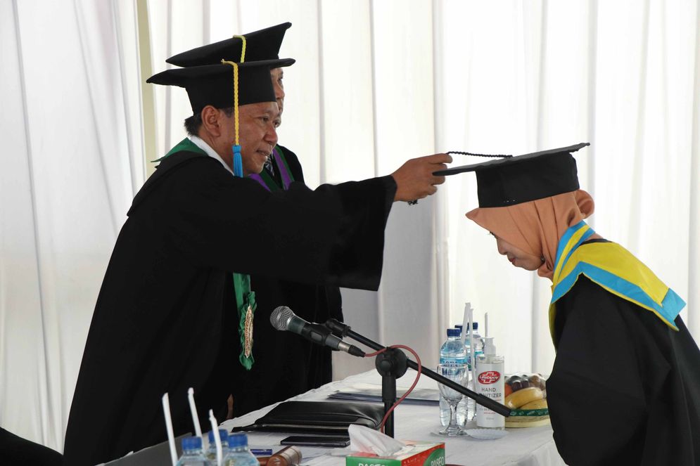 wisuda UMAD.jpg