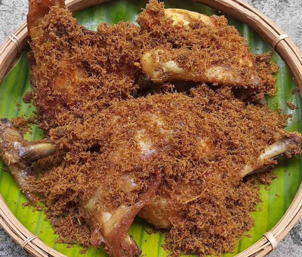 Ayam goreng lengkuas