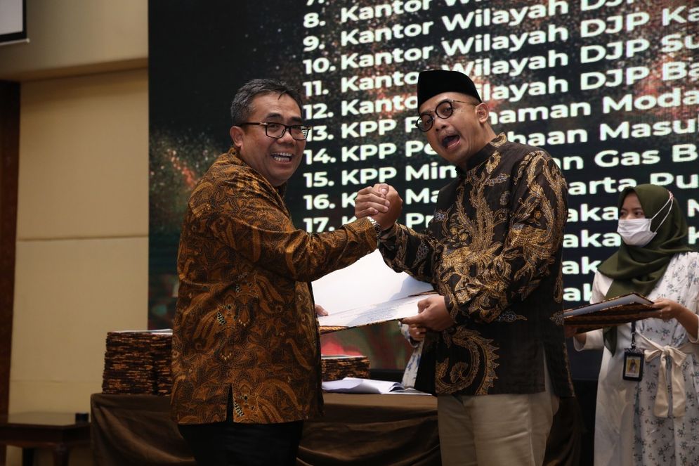 Kantor Wilayah DJP Bengkulu dan Lampung mencatat neto penerimaan pajak sampai dengan tanggal 31 Desember 2022 telah melebihi target tahun 2022.