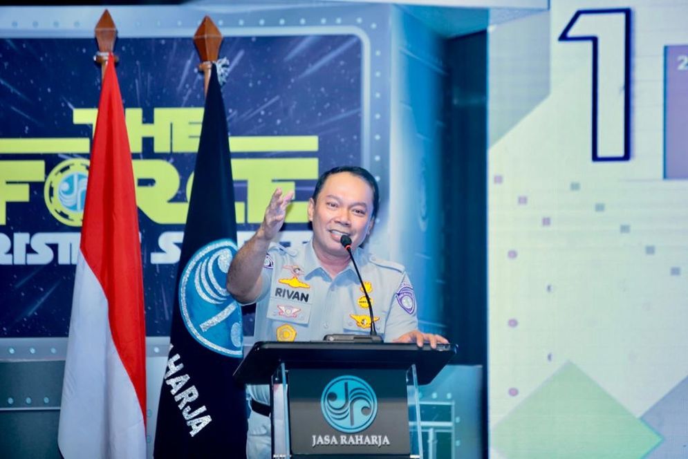 Direktur Utama Jasa Raharja Rivan A. Purwantono dalam sambutan Rapat Kerja Nasional (Rakernas) Jasa Raharja yang  dilaksanakan di Bandung pada 9-10 Januari 2023.