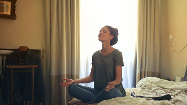 Cobain Nih! Meditasi Lima Menit, Pikiran Lebih Fokus hingga Perbaiki Kualitas Tidur