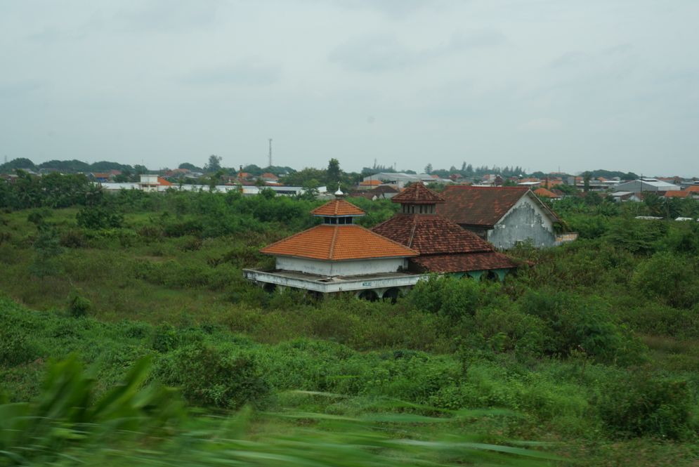 Nampak Atas Tempat Ibadah di Desa Ketapang.JPG