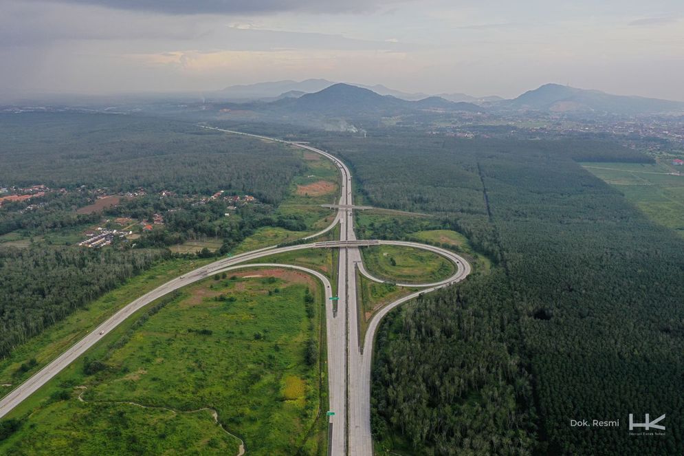 Megaproyek Jalan Tol Trans Sumatra (JTSS) dipastikan tak akan rampung sesuai target 2024.