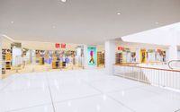 UNIQLO JAMBI TOWN SQUARE.jpg