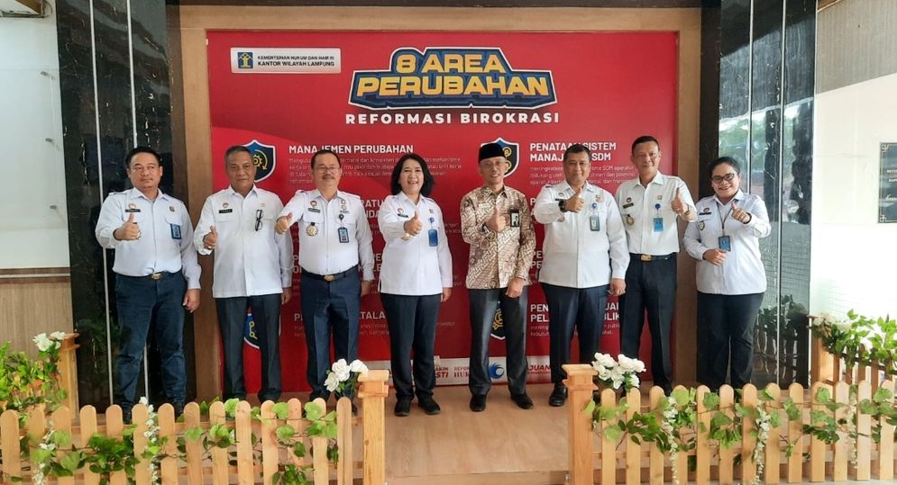 Kantor Wilayah Kemenkumham Provinsi Lampung melakukan kegiatan Pencanangan Pembangunan Zona Integritas menuju WBK/WBBM sekaligus peresmian Pelayanan Terpadu.