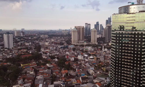 Jakarta Salah Satu Kota Terbaik Dunia - Panji 2.jpg