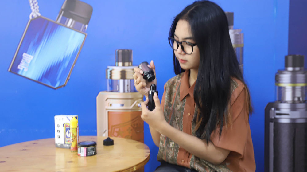 Ilustrasi Penjualan Rokok Elektrik - Panji 4.jpg