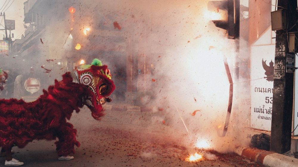 Tidak Hanya Asal, Ternyata Ini Arti di Balik Menyalakan Petasan Saat Tahun Baru Imlek