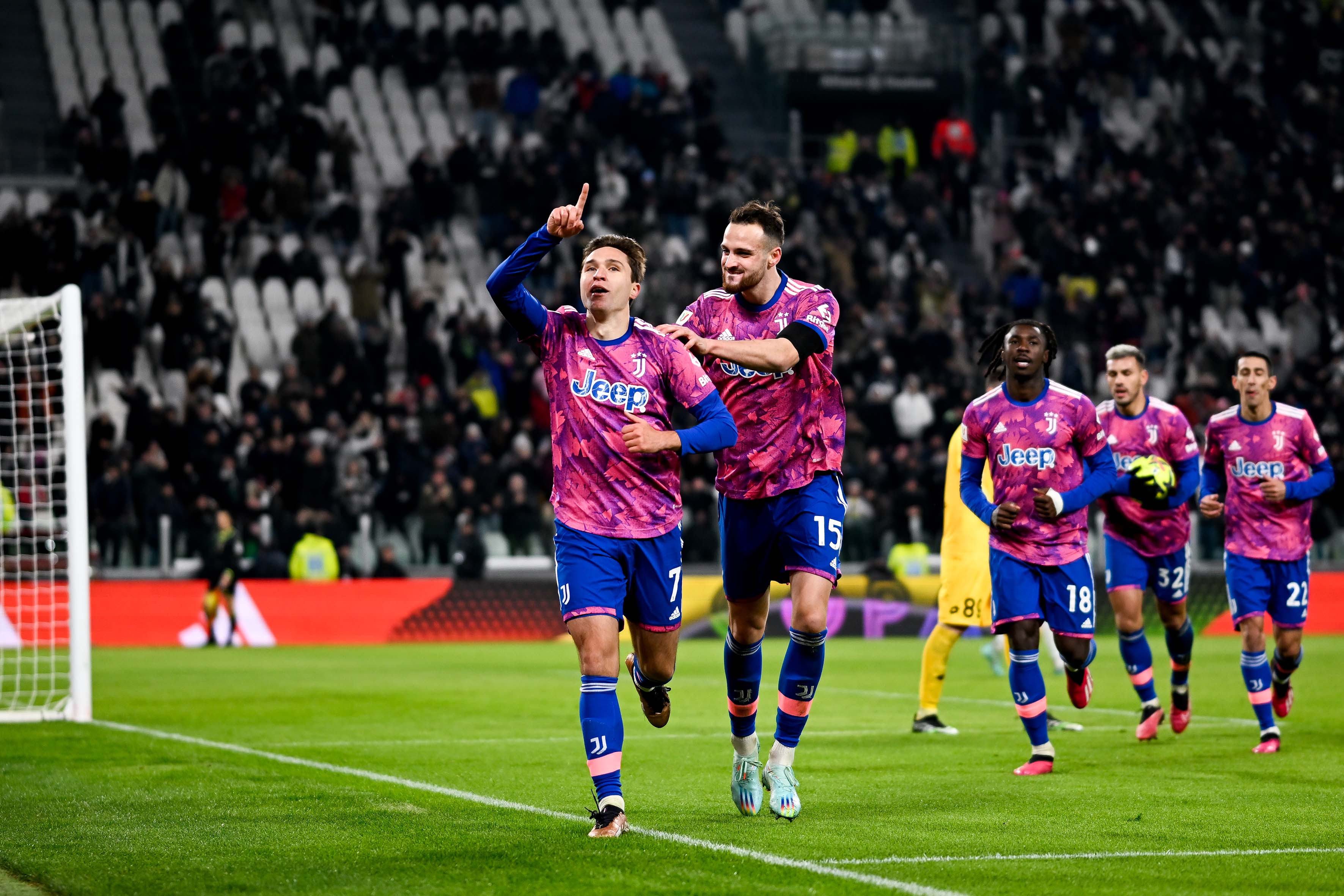 Federasi sepakbola Italia menjatuhkan hukuman pengurangan 15 Poin kepada Juventus ihwal manipulasi laporan keuangan. (Foto : Twitter/Juventus)