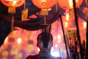 Sembahyang Imlek - Panji 4.jpg