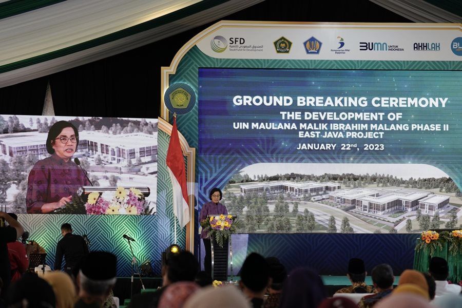 Sri Mulyani saat memberikan sambutannya di acara 'Ground Breaking Ceremony The Development of UIN Maulana Malik Ibrahim Malang Phase 2. (Foto : Kemenkeu)