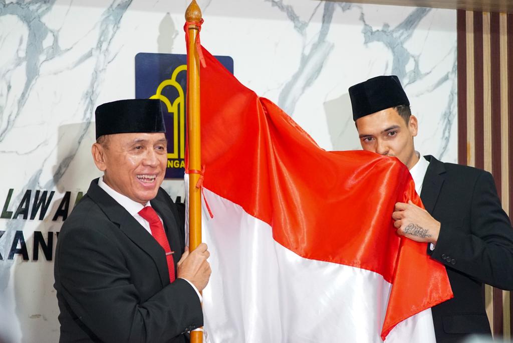 Shayne Pattynama resmi menjadi WNI usai mengucapkan sumpah jadi WNI. (Foto : PSSI)