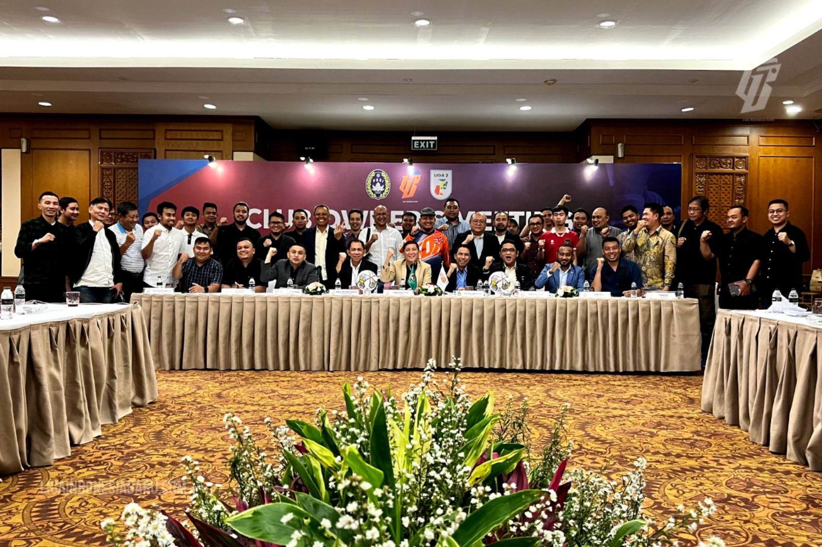Perwakilan klub Liga 2, PT Liga Indonesia Baru (LIB) dan PSSI bertemu dalam Club Owner's Meeting di Jakarta, Selasa 24 Januari 2023 untuk membahas kelanjutan liga.
