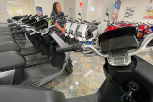 Penjualan Motor Listrik - Panji 6.jpg