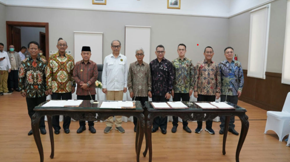 Kementerian Energi dan Sumber Daya Mineral (ESDM) hari ini resmi menandatangani kontrak kerja sama wilayah kerja minyak dan gas (migas).png