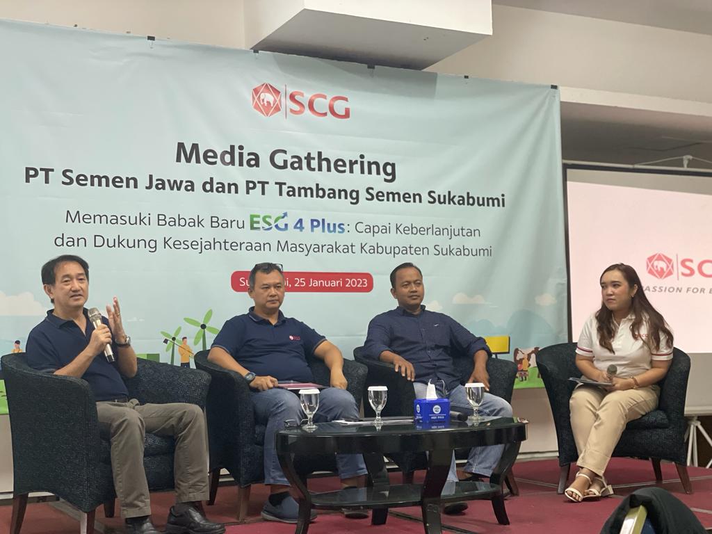 Presiden Direktur PT Semen Jawa dan PT Tambang Semen Sukabumi, Somchai Dumrongsil dalam acara Media Gathering Babak Baru ESG 4 Plus.