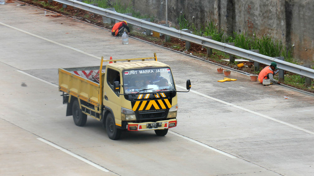 Pengerjaan Ruas Tol Serpong Cinere - Panji 4.jpg