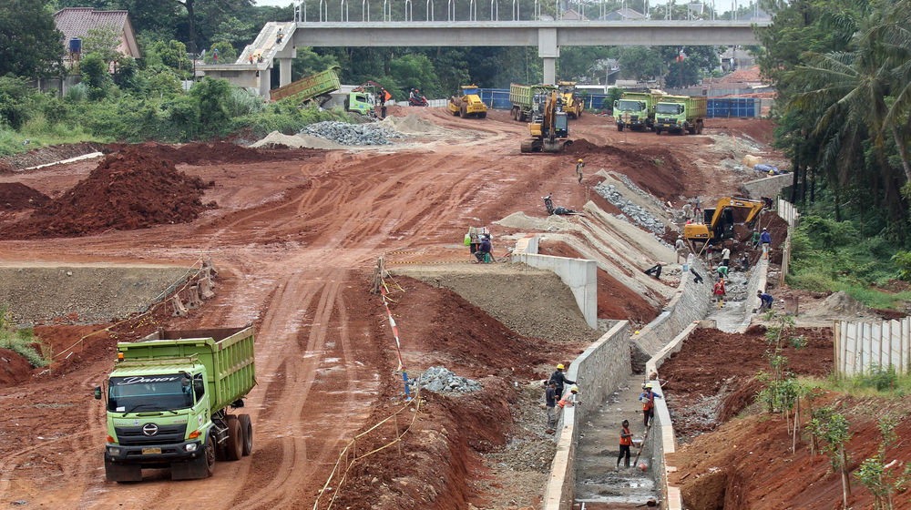 Pengerjaan Ruas Tol Serpong Cinere - Panji 1.jpg
