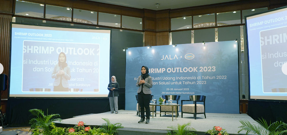 Liris Maduningtyas selaku CEO JALA  saat menjadi narasumber pada event Shrimp Outlook 2023. 