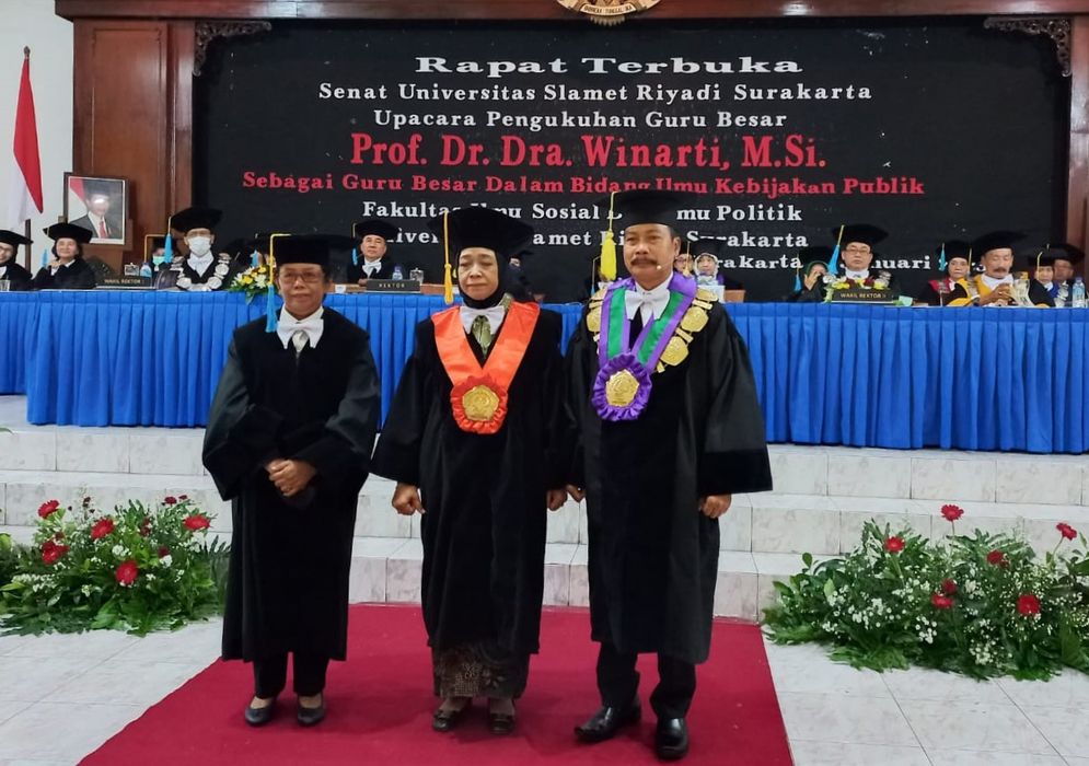 prof winarti unisri.jpeg