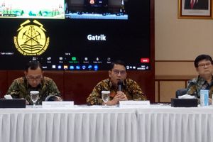 Plt Direktur Ketenagalistrikan Dadan Kusdiana..jpeg