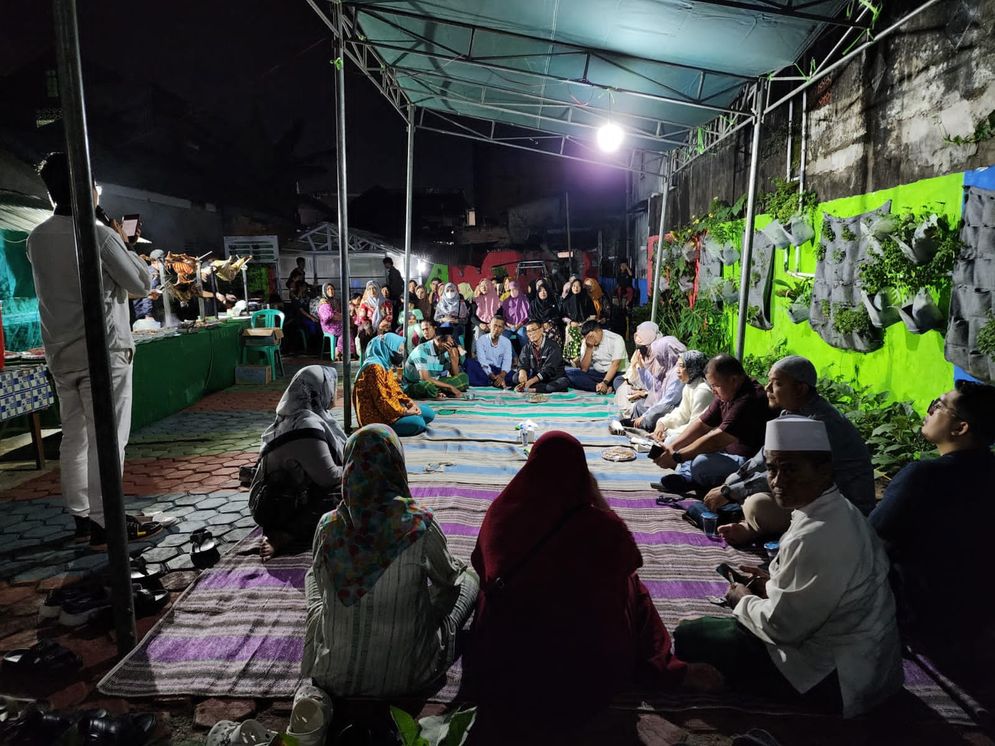 Tasyakuran PROPER Emas yang dihelat di Jalan Asia, Plaju Ulu.