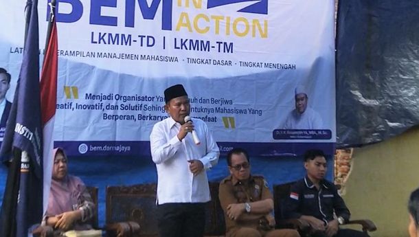 BEM IIB Darmajaya dan Orkem Pengabdian Masyarakat Melalui LKMM-TM di Sebalang