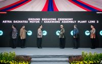 Groundbreaking pembangunan pabrik perakitan baru PT Astra Daihatsu Motor (ADM) Karawang Assembly Plant, Kawasan Industri Suryacipta, Karawang Timur, Jawa Barat, Kamis, 2 Februari 2022.