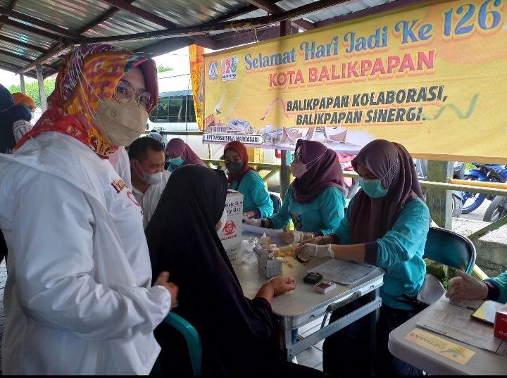 Semarak HUT Kota Balikpapan 126 dengan pemeriksaan kesehatan gratis dan Vaksinasi, Minggu (5/2/2023) (Foto:ibukotakini.com)