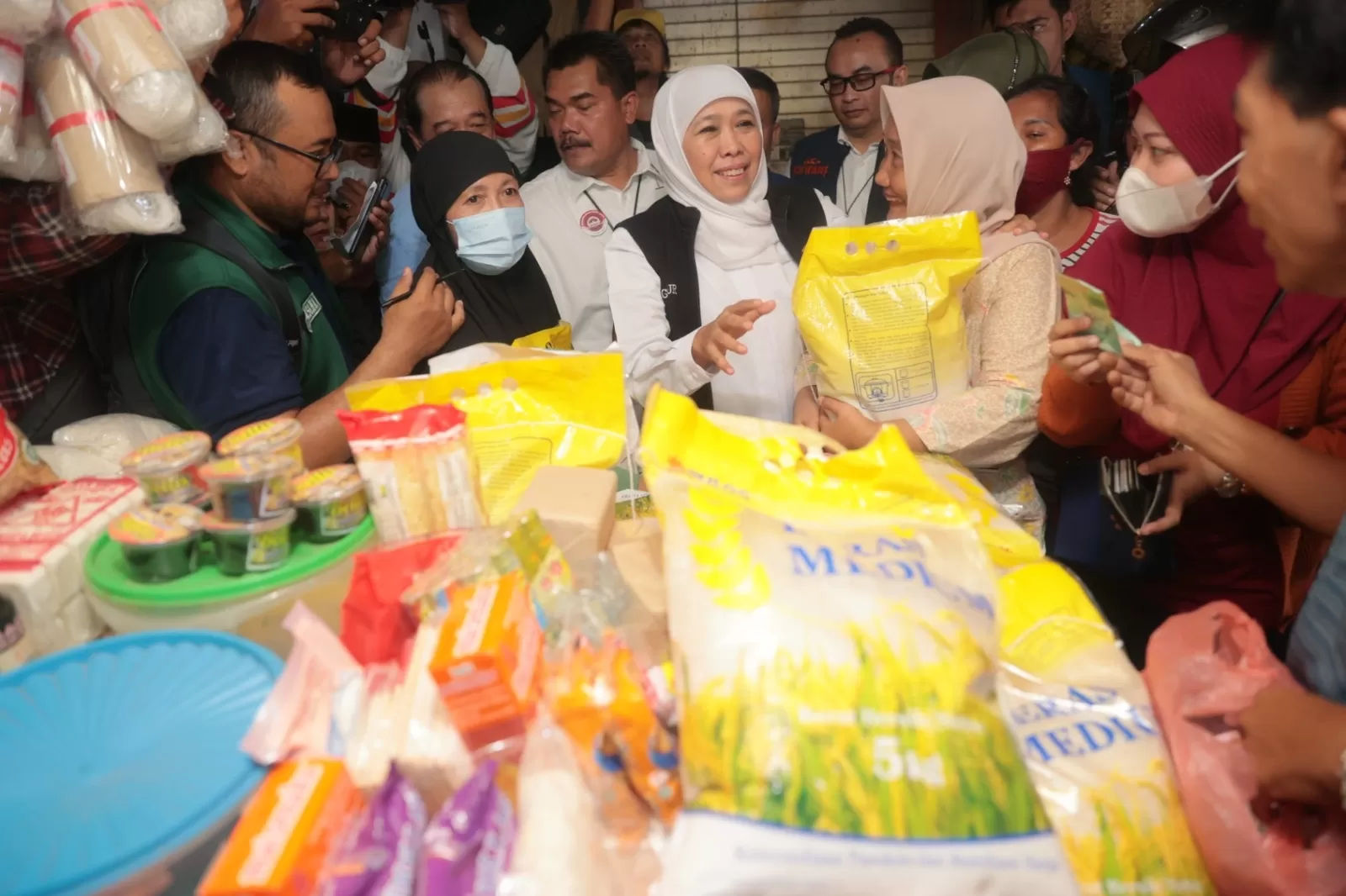 Stabilkan Harga, Dinas Perdagangan Kota Semarang Gelar Operasi Pasar Migor dan Beras