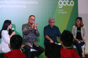 Kerjasama GoTo Menkominfo - Panji 3.jpg