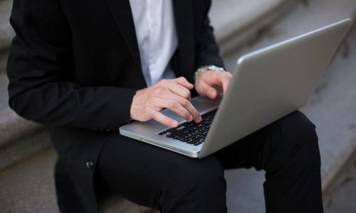 Adanya ChatGPT Bikin Penulis Konten Terancam? Jangan Khawatir, Ini Cara Mengungguli Chatbot AI