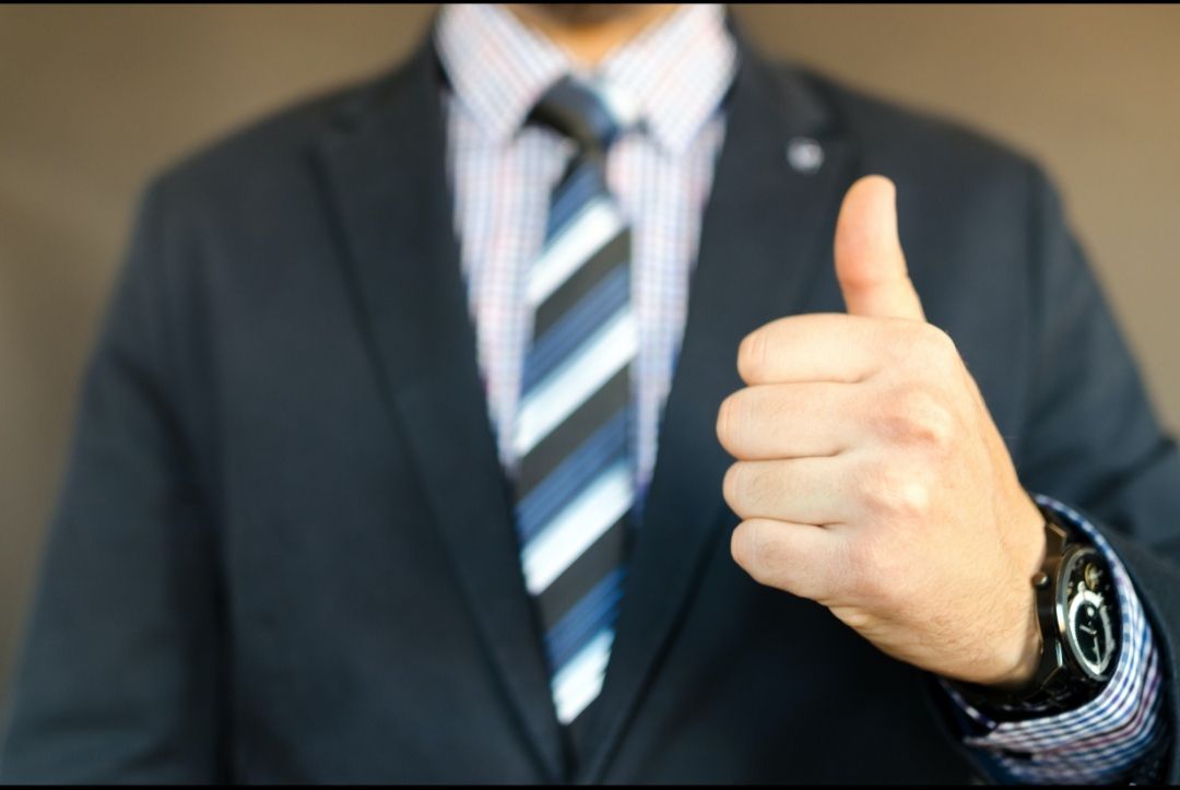 Photo by Lukas: https://www.pexels.com/photo/man-in-black-formal-suit-jacket-653429/