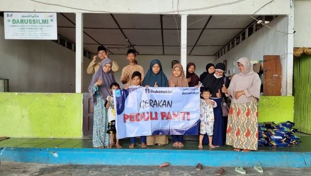  Ibukotakini.com Bersama PT KMB  Beri Santunan untuk 50 Anak Panti Asuhan di LKSA Darussilmi, Balikpapan Utara